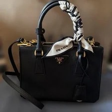 Prada — Prada Galleria Small 385919 — Handbag — resale