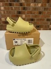 Adidas — Adidas Yeezy Slide ‘Resin’ - FZ5900 - Infant Size 5K - in Hand! — Sneaker — resale