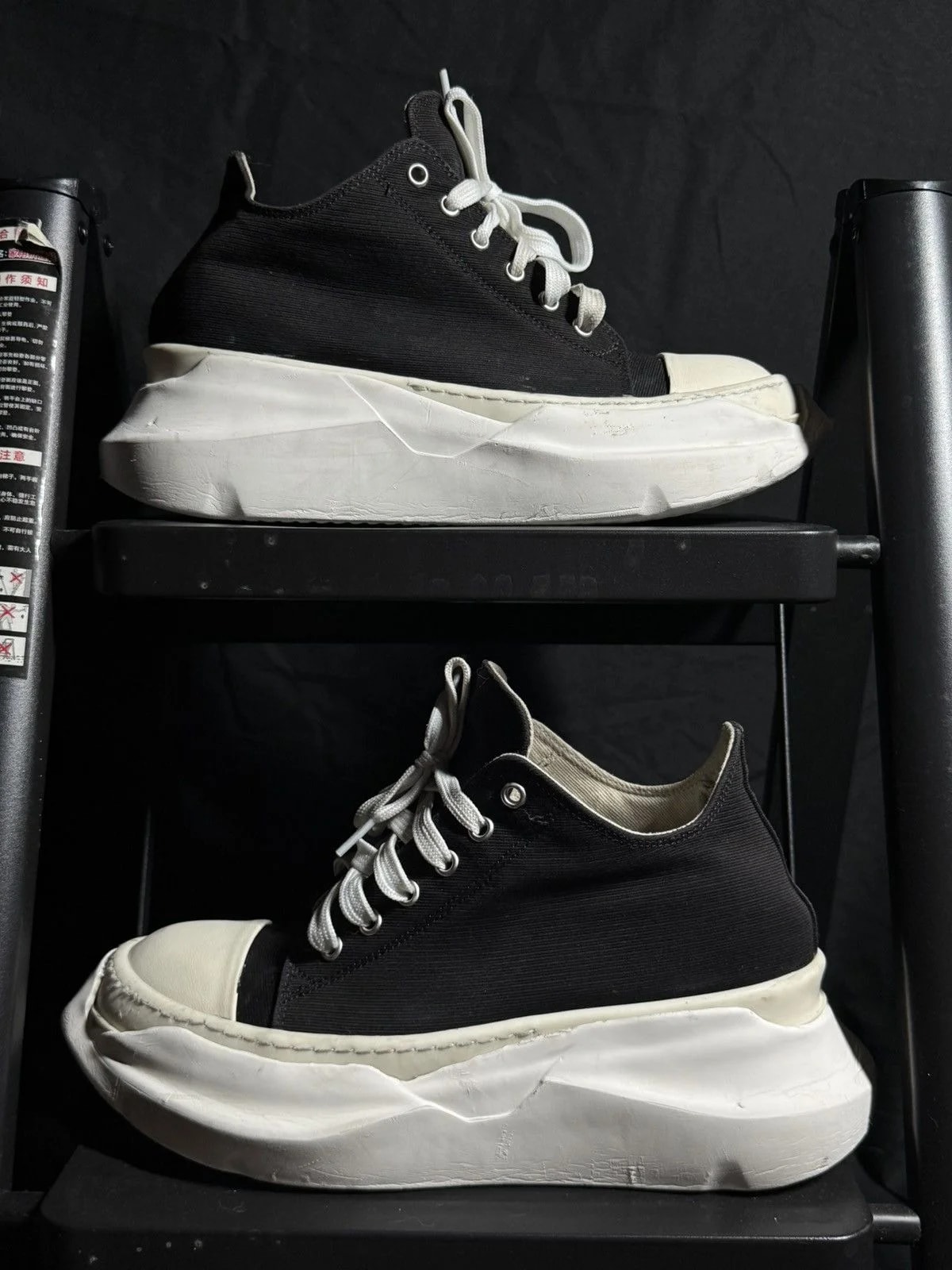 Rick Owens — Rick Owens Abstract Low Shoes — Sneaker — resale