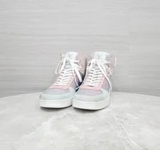 Louis Vuitton — Louis Vuitton Limited Edition Prism High-Top 157247269 — Sneaker — resale