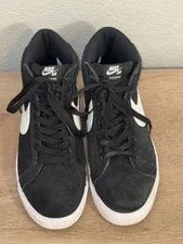 Nike SB — Nike SB Zoom Blazer Mid 11 Skateboarding Shoes — Sneaker — resale