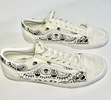 Vans — Vans Old Skool #36 ’ Bandana/Skulls w/ Size 13 Limited Edition — Sneaker — resale