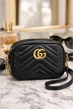 Gucci — Gucci GG Marmont Mini Gift Present 0412b — Handbag — resale