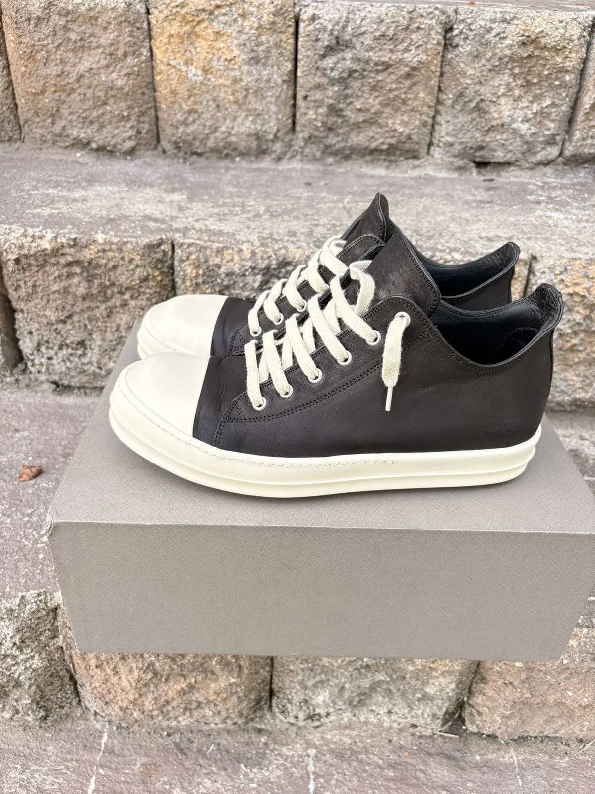 Rick Owens — Rick Owens Ramones Low 42 — Sneaker — resale