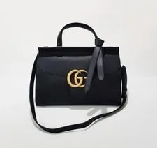 Gucci — Gucci GG Marmont Small Top Handle 421890 149905287 — Handbag — resale