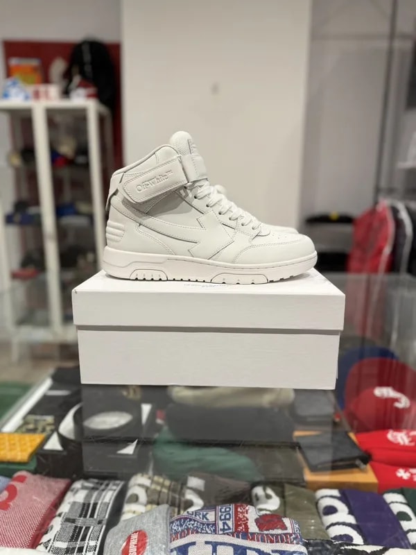 Off-White — Off-white Out of Office High Top Size: 41 EU / 8 US — Sneaker — resale