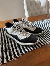 Air Jordan — Air Jordan 11 Retro Low Golf — Sneaker — resale