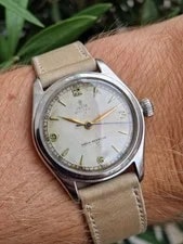 Tudor — Tudor Oyster - Ref 7803 - Silver Waffle Dial - Manual - Steel - Beige Strap — Watch — resale