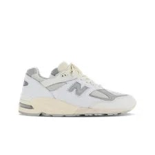 New Balance — New Balance 990v2 - Casual Running Shoe Official — Sneaker — resale
