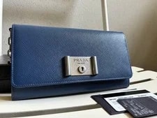 Prada — Authentic Prada Chain Wallet Slim Card Pocket Damen — Handbag — resale