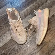 Yeezy — Yeezy Boost 350 V2 Adidas Preowned Size 8 Kanye Ye 🔥 — Sneaker — resale