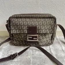 Fendi — Fendi Mamma Bucket Mini Adjustable — Handbag — resale
