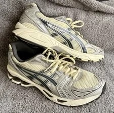 Asics — Asics GEL-Kayano 14 / Low Top 1203A537 — Sneaker — resale