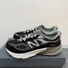 New Balance — New Balance 990v6 Running Shoe GC990BK6 — Sneaker — resale