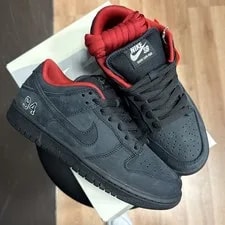 Supreme — SB Dunk Low Supreme 94 Size 6.5 Preowned Pads/vnds/og ALL HQ8487-001 — Sneaker — resale