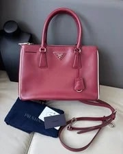 Prada — Prada Galleria MM Crossbody SHW — Handbag — resale