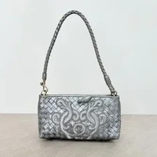 Bottega Veneta — Bottega Veneta 161358 Pouch From Japan — Handbag — resale