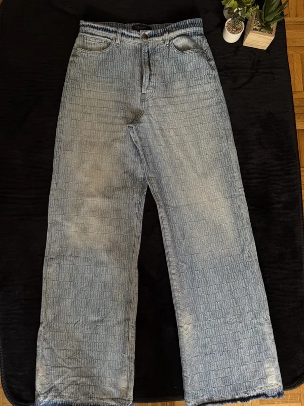 Amiri Monogram Denim Jeans – Blue — Clothing — resale
