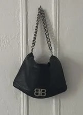 Balenciaga — Balenciaga Medium Soft Flap in — Handbag — resale