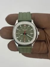 Patek Philippe — 2005 Patek Philippe Aquanaut Khaki Green 35mm Stainless Steel 5067A-013 — Watch — resale