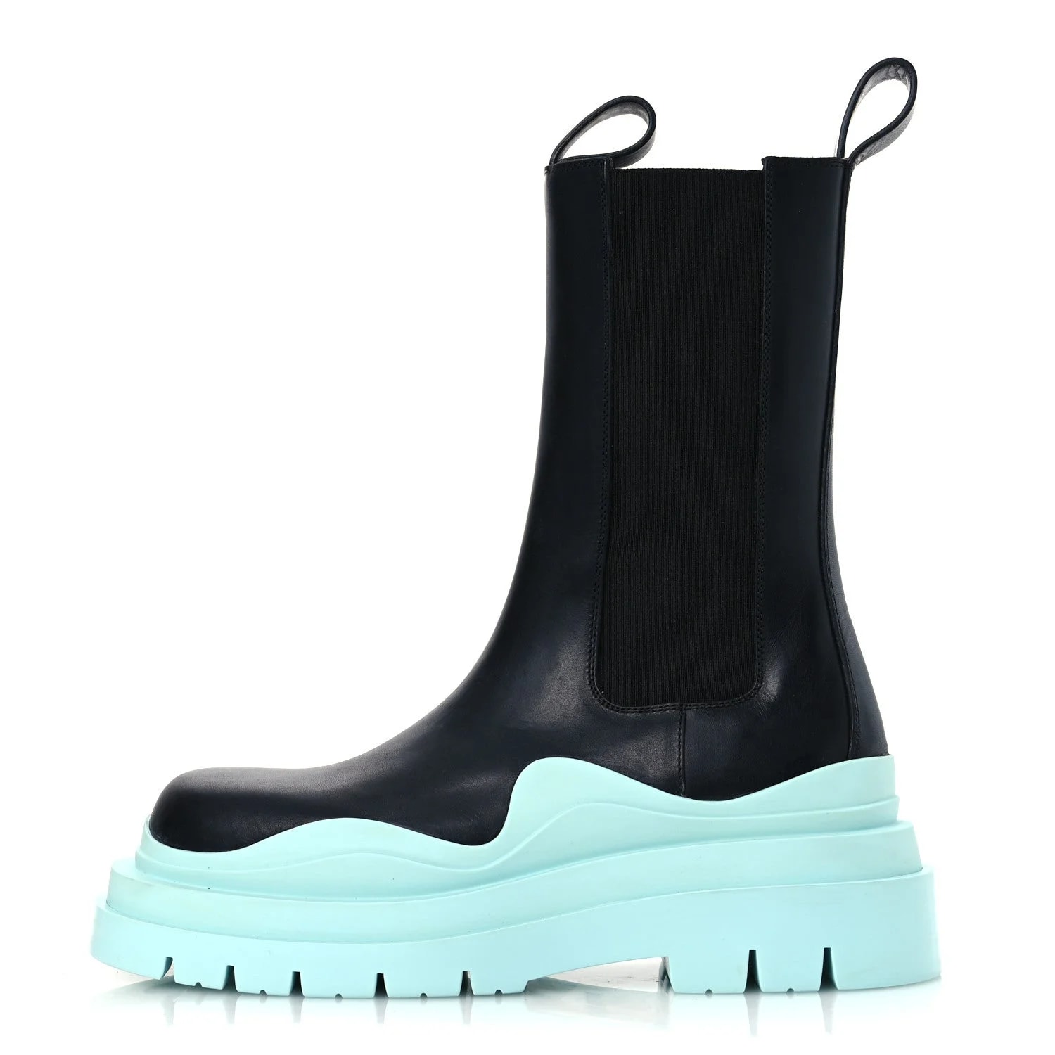 Bottega Veneta — the Tire Chelsea 39 Flannel — Designer Shoe — resale