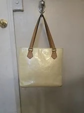 Louis Vuitton — Louis Vuitton Houston Zip HW — Handbag — resale