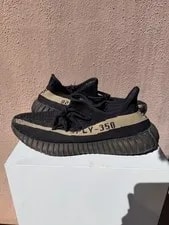 Adidas — Adidas Yeezy Boost 350 V2 (BY9611) — Sneaker — resale