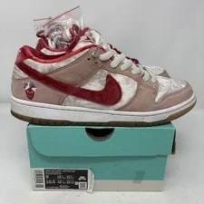 Nike SB — Nike SB Dunk Low StrangeLove Skateboards Size 9 CT2552-800 — Sneaker — resale
