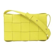 Bottega Veneta — Bottega Veneta Cassette Classic Maxi 147567 — Handbag — resale