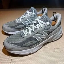 New Balance — 9.5US New Balance M990Gl6 — Sneaker — resale