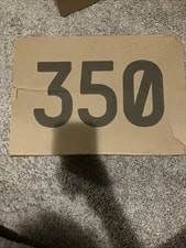 Yeezy — Yeezy 350 Boost V2 in Size 10 With Box and Tags — Sneaker — resale
