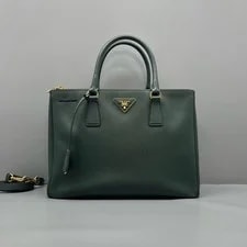 Prada — Prada Galleria Medium Dark Crossbody -Auth — Handbag — resale