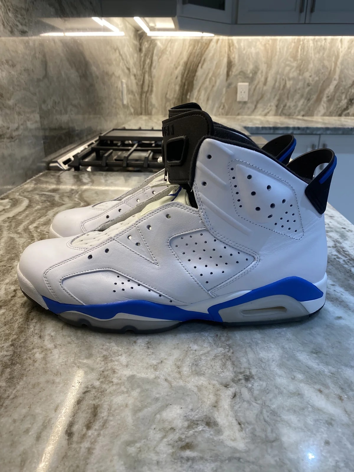 Air Jordan — 2014 Air Jordan 6 Retro 'Sport ' — Sneaker — resale