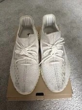 Yeezy — Yeezy 350 V2 Size 11.5. Slightly Dirty — Sneaker — resale