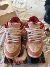 Nike SB — Nike SB Dunk Low X Strangelove Skateboards — Sneaker — resale