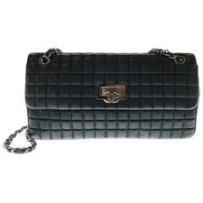 Chanel — Chanel Bar Chain S Flap W Chain S — Handbag — resale