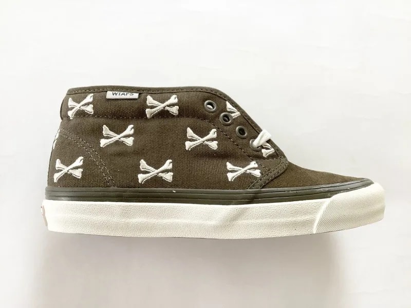 Vans — (US4.5)Vans Chukka Boot Wtaps Crossbones VN0A2Y2VKBD — Sneaker — resale