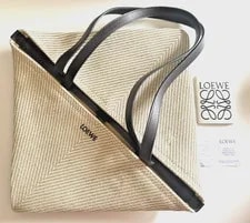 Loewe — Loewe Puzzle Fold Medium IN With Straps — Handbag — resale