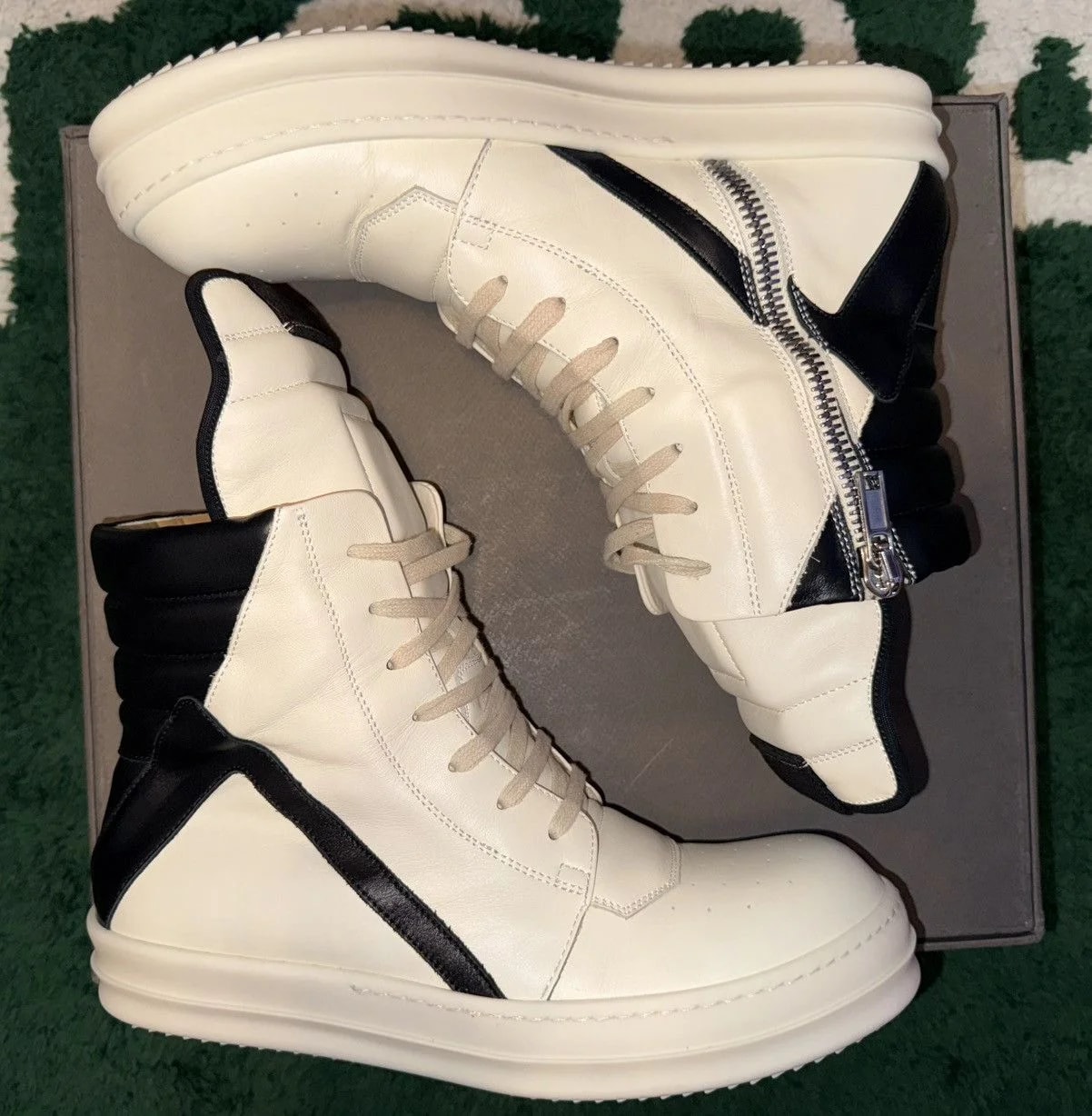 Rick Owens — Rick Owens GeoBasket Milk/ Sz.42/ 9 — Sneaker — resale