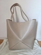 Loewe — Loewe Puzzle Fold Medium 31640 — Handbag — resale