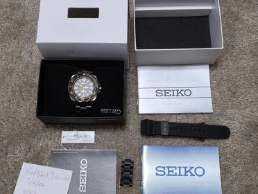 Seiko — Seiko Gilded Samurai in Black and Gold With Strapcode Bracelet & Adjustable Clasp SRPB55 — Watch — resale