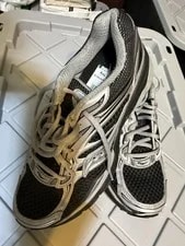 Saucony — Saucony and Running Shoes — Sneaker — resale