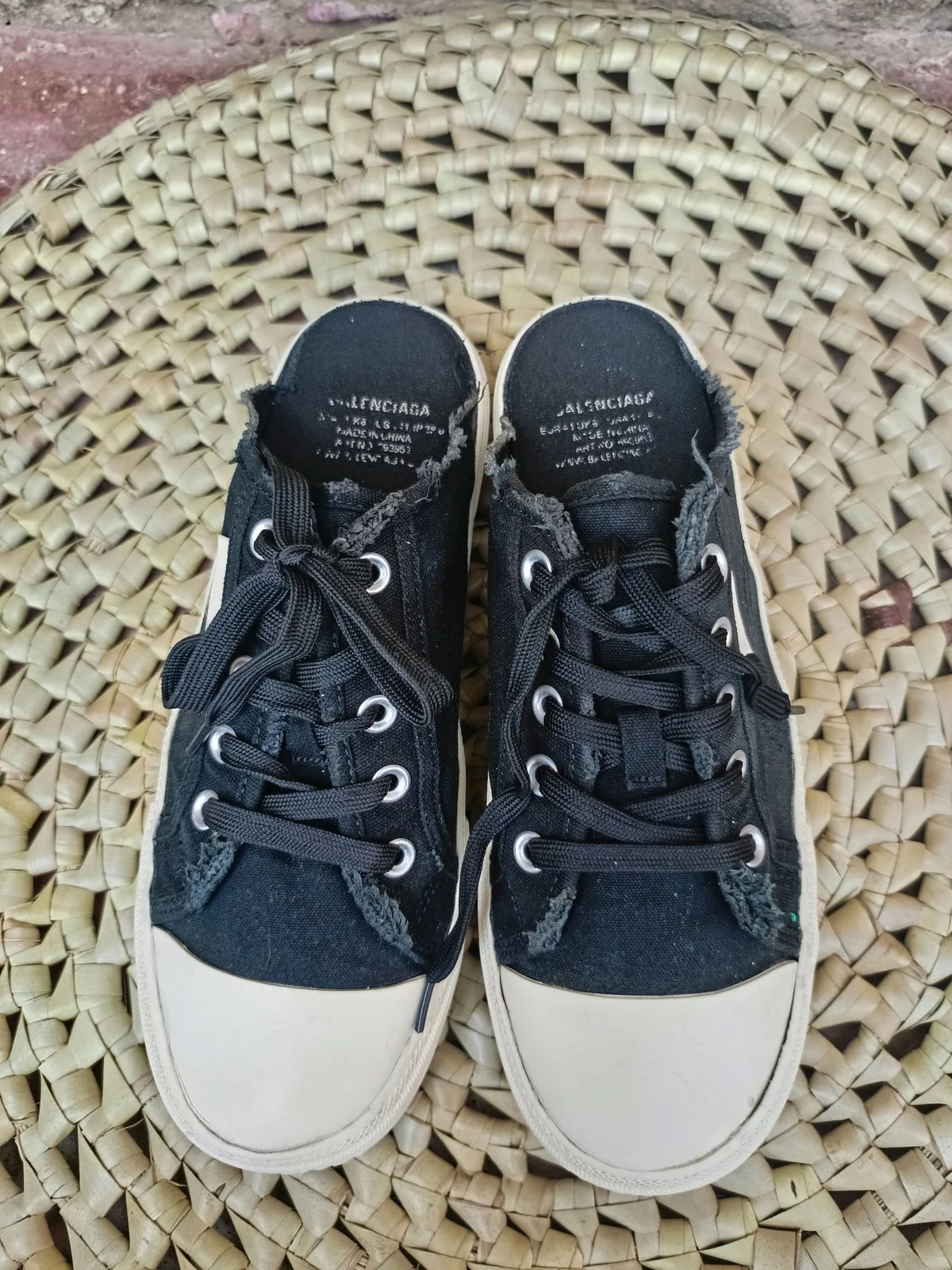 Balenciaga — Balenciaga Paris Slip on — Sneaker — resale