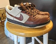 Nike SB — Nike SB Dunk Low 'Light British ' Size 9 318764-221 — Sneaker — resale