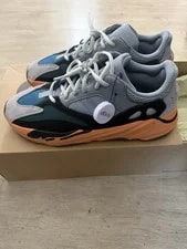 Yeezy — Yeezy 700 "Wash " 2021 - Size 13.5 - gw0296 (16047-27) — Sneaker — resale