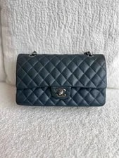 Chanel — Chanel Classic 11.12 Dark Flap Crossbody M Auth — Handbag — resale