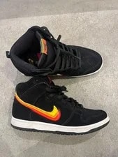 Nike SB — 8.0US Nike Sb Dunk-Hi — Sneaker — resale
