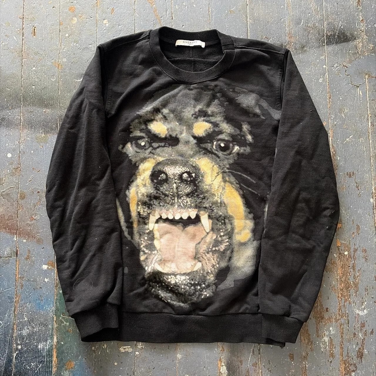 Givenchy — Givenchy Rottweiler Sweater — streetwear — resale