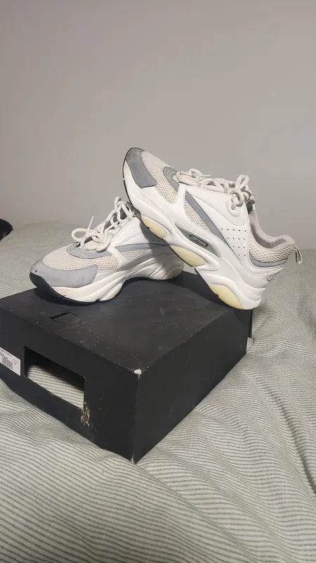 Dior — *Last Drop* B22 — Sneaker — resale