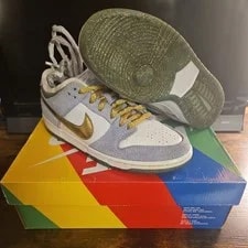 Nike SB — Size 8 - Nike SB Dunk Low Sean Cliver Holiday Special — Sneaker — resale